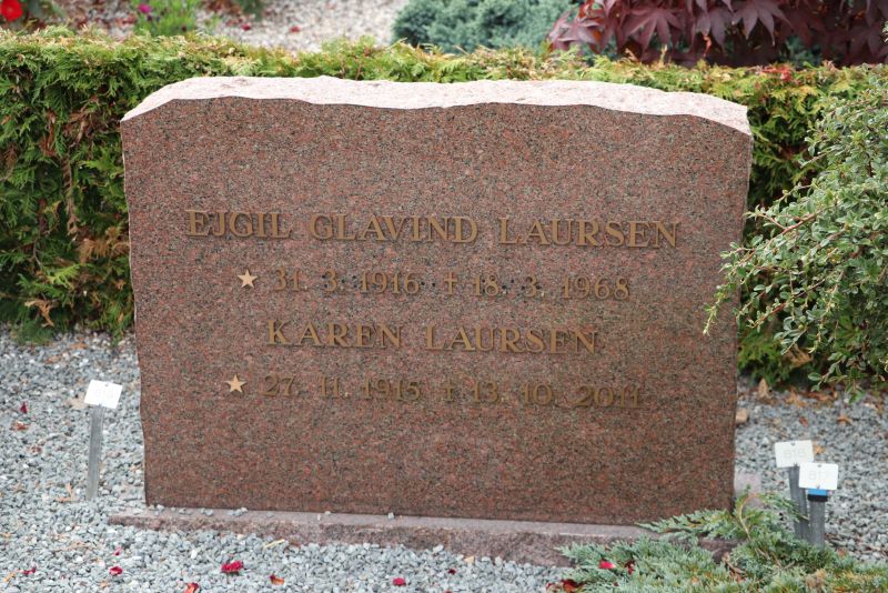 Karen  Laursen.JPG